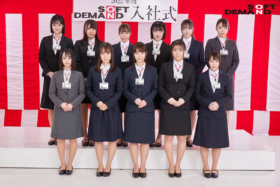 【見放題】[1sdjs00146]SOD女子社員2022年度全裸入社式 昨日まで女子大生だったピチピチ新卒11名社会人の第一歩はド羞恥！全員がカメラの前ではじめてのSEX！新人オマ○コ満開宣言！2枚組8時SP！＜SOD女子社員＞